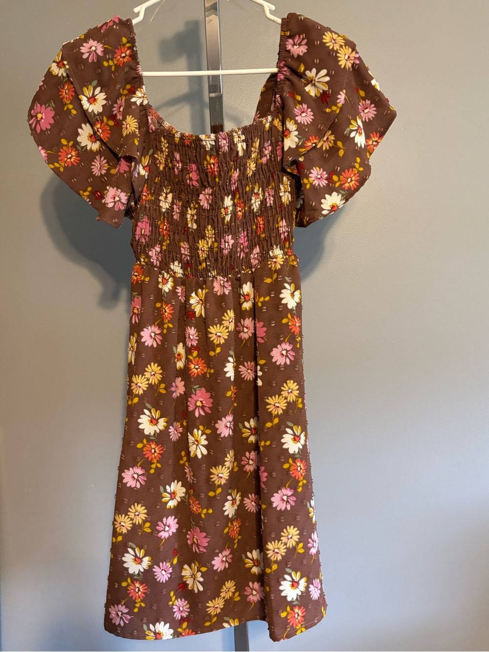 Fantastic Fawn Floral Daisy Smocked Dress Size Small NWOT See Description